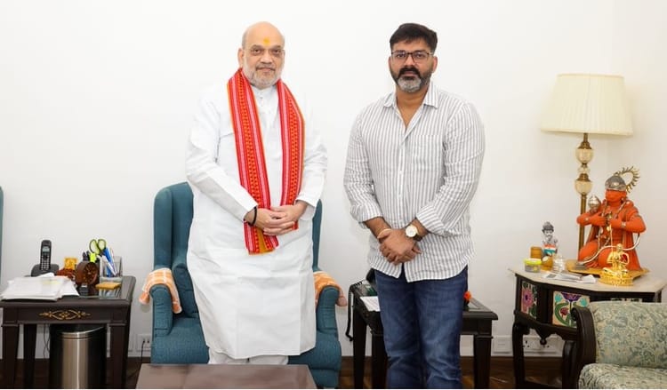 Bihar Election: पवन सिंह ने विधानसभा चुनाव को लेकर दिया बड़ा अपडेट, अमित शाह के साथ फोटो भी किया शेयर