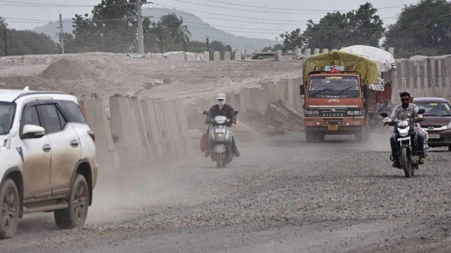 Indore News Collector orders road accident black spots improve road safety