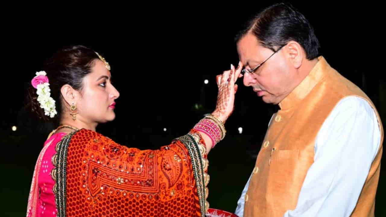 CM Dhami celebrated Karwa Chauth wife Geeta Dhami Other politicians also celebrated festival see pictures
