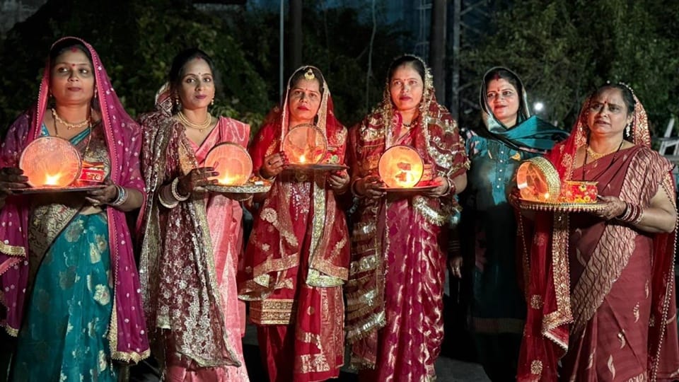 Karwa Chauth 2025: Make-up during the day, mehndi on hands, seeing the beloved after the moon at night