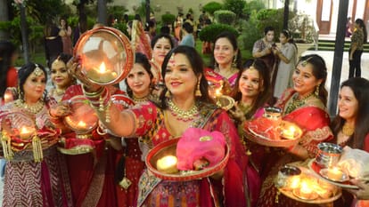 Photos of Karwa Chauth celebrations in Bareilly