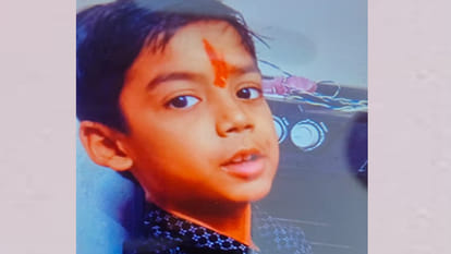 Kanpur Dehat: A speeding truck hit a scooter, killing a brother and sister under the truck's tires