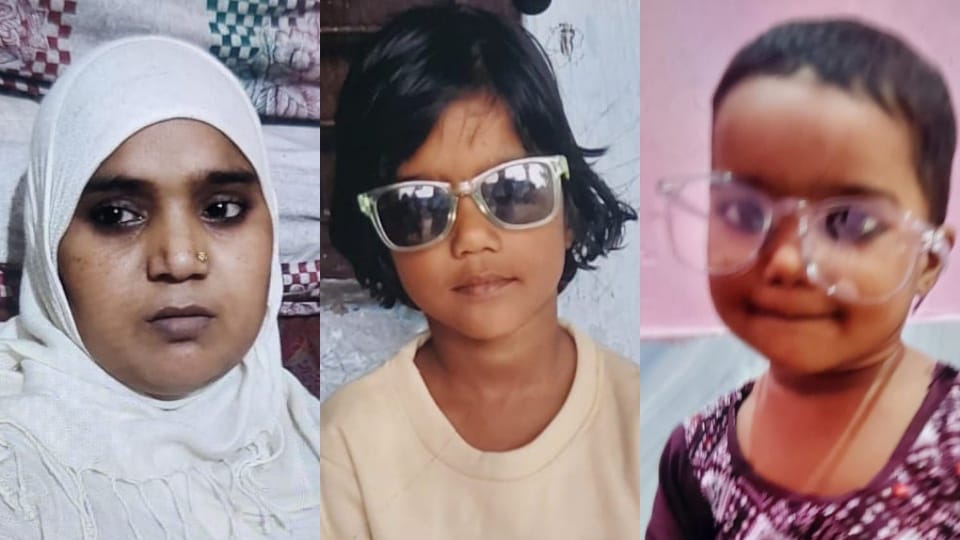Mother and daughters murdered in mosque in baghpat