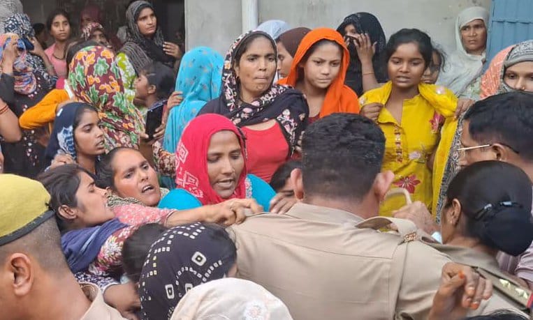 Mother and daughters murdered in mosque in baghpat