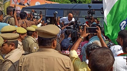 Lucknow Congress state president Ajay Rai stopped police meet family Hariom Valmiki in Rae Bareli
