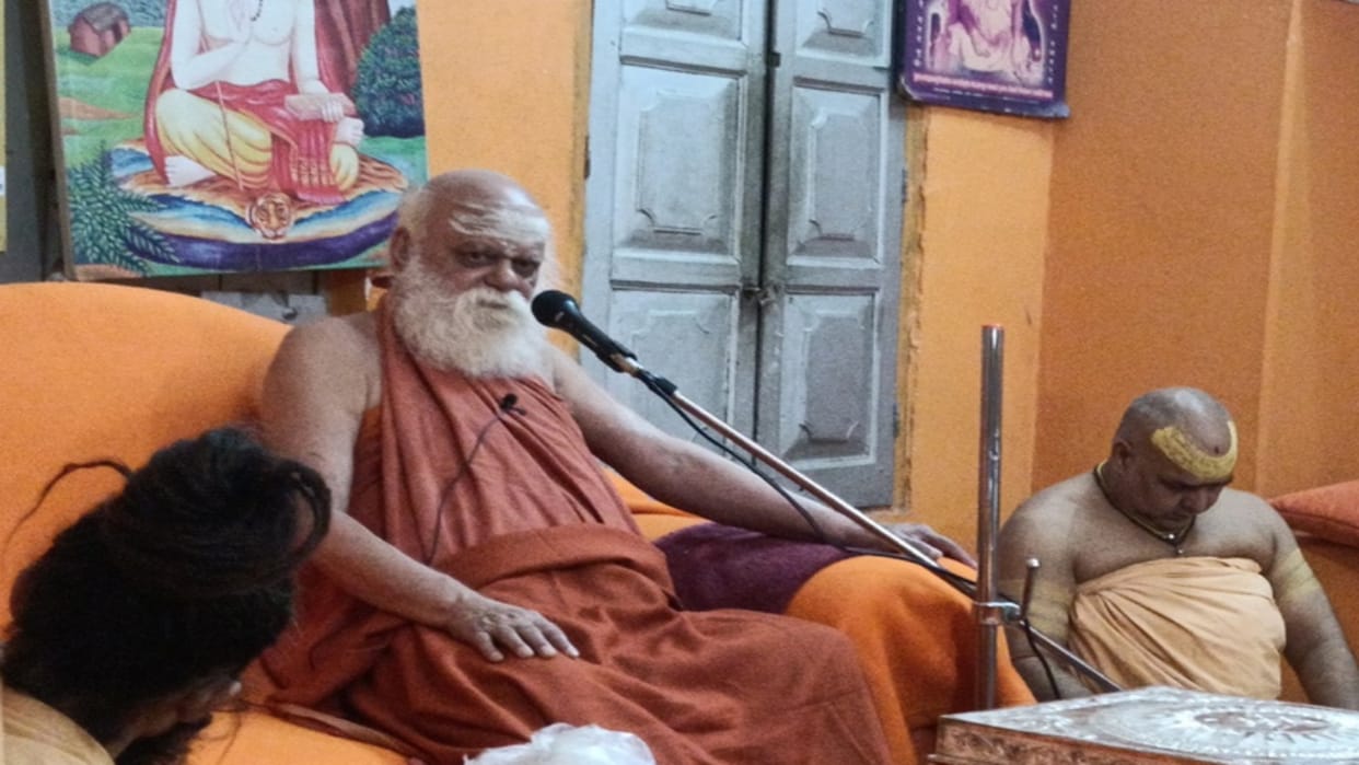 Shankaracharya Nischalananda said on I Love Mohammed - It is not wrong to love your deity, but spreading
