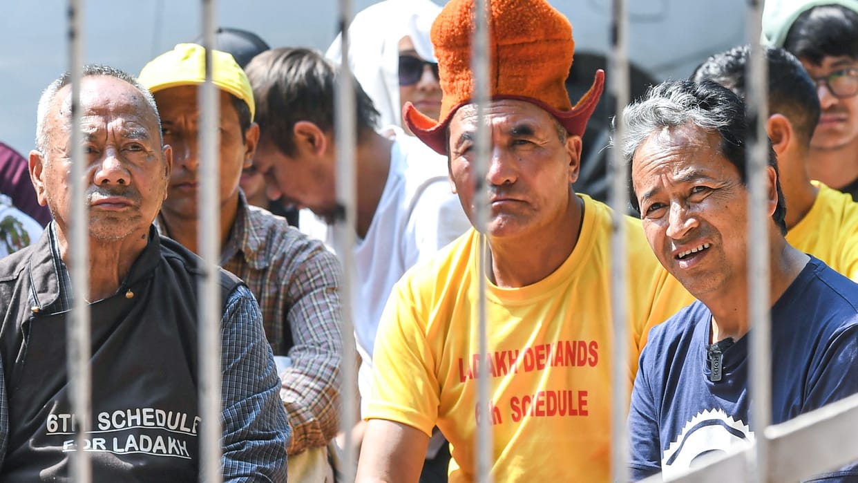 Opposition parties mull sending delegation to Ladakh