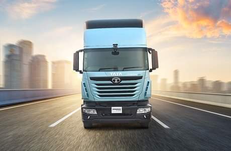 Commercial Vehicle Sales Rebound in October 2025, Driven by Infrastructure Growth and Festive Demand