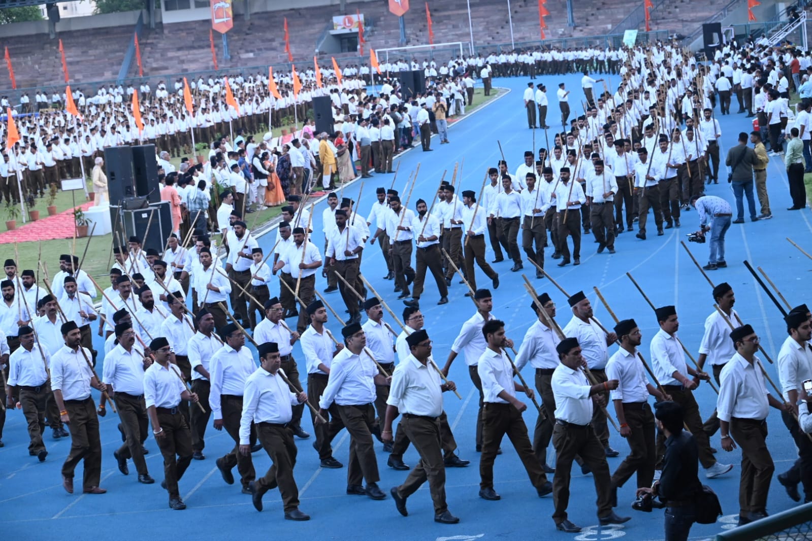 MP News: Grand procession in the capital on the centenary year of the Sangh, thousands of volunteers increased