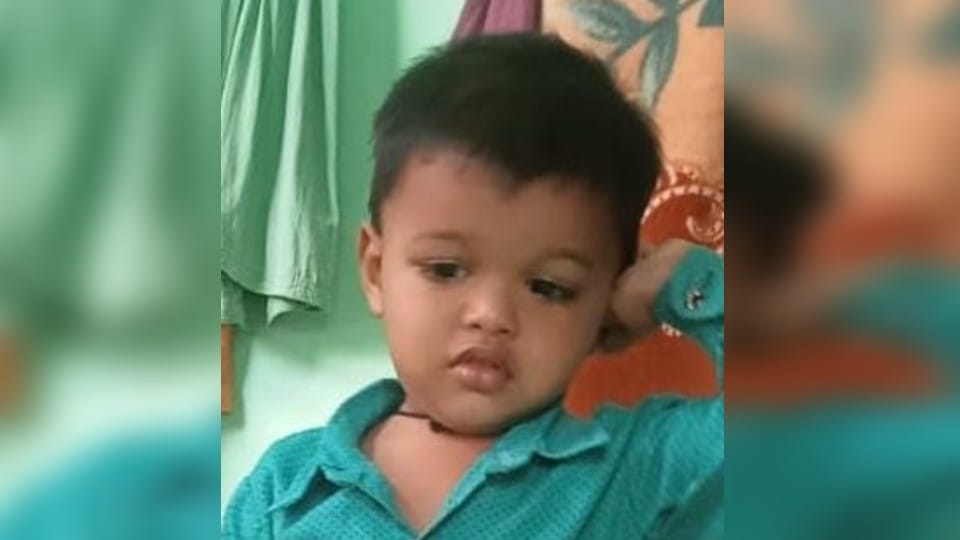 child playing outside house drowned in pit in etah