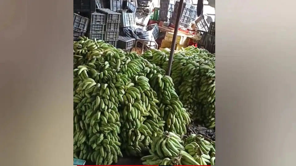 In Gorakhpur, Be careful, bananas are being ripened with chemicals, mustard oil is also adulterated.