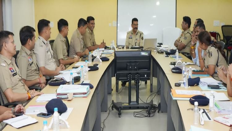 Raipur News: रायपुर पुलिस ने त्यौहारी सीजन के लिए की व्यापक तैयारी, नशे और अपराधियों पर सख्त रुख