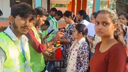 UPPSC PCS Prelims: Exams are being conducted in Lucknow and Awadh districts