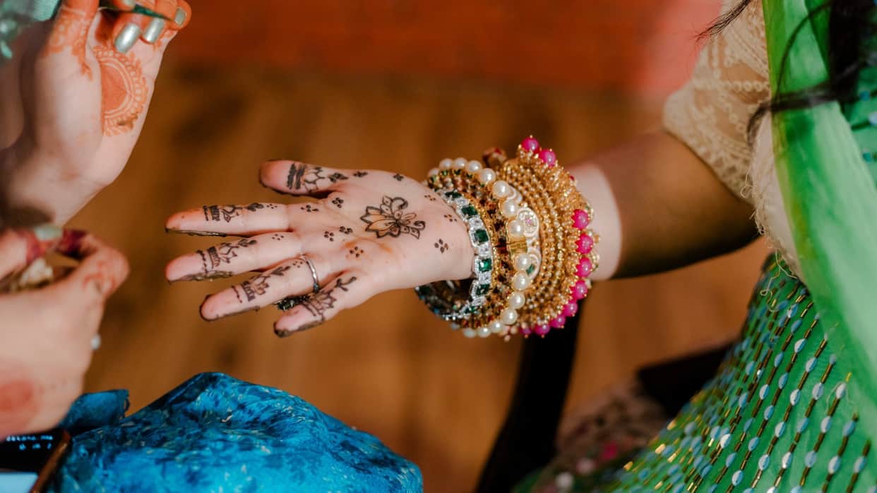 Ahoi Ashtami Mehndi Designs Simple and Beautiful Patterns for Festival Photos