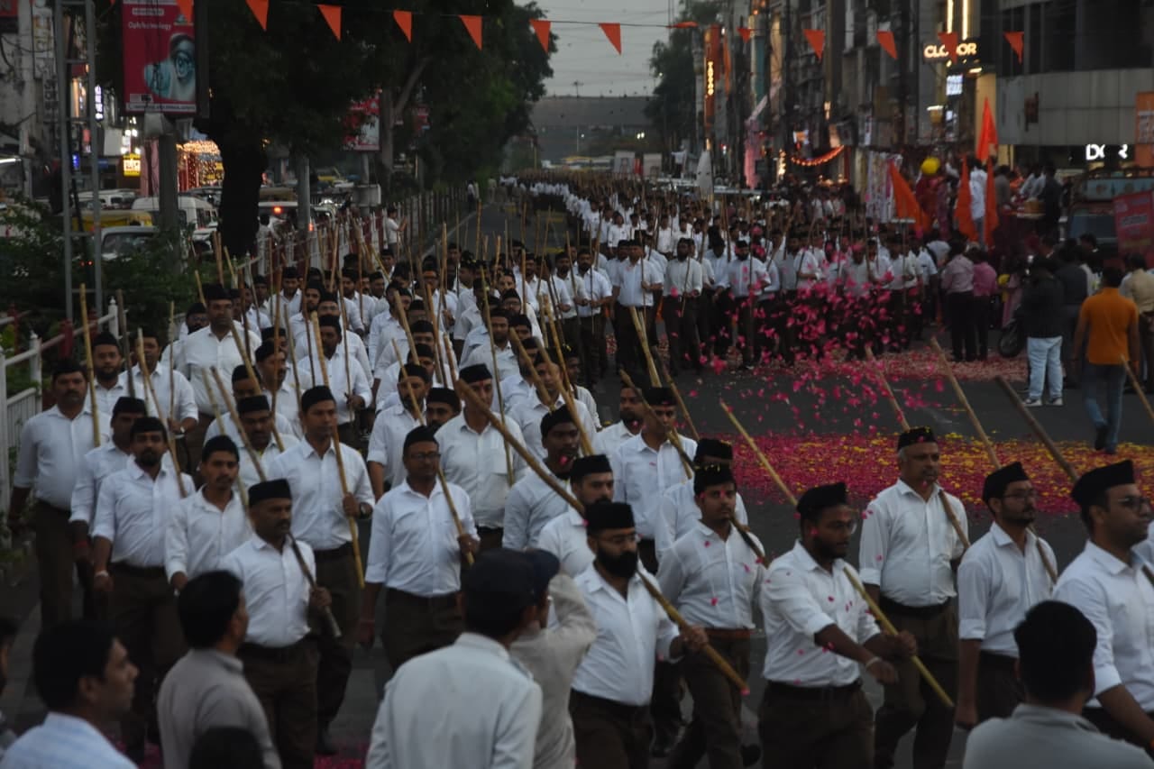 MP News: Grand procession in the capital on the centenary year of the Sangh, thousands of volunteers increased