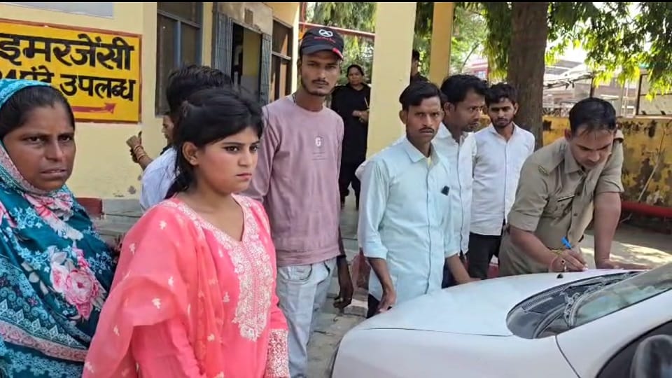 Family returning from wedding ceremony assaulted one injured admitted to hospital in Bulandshahr