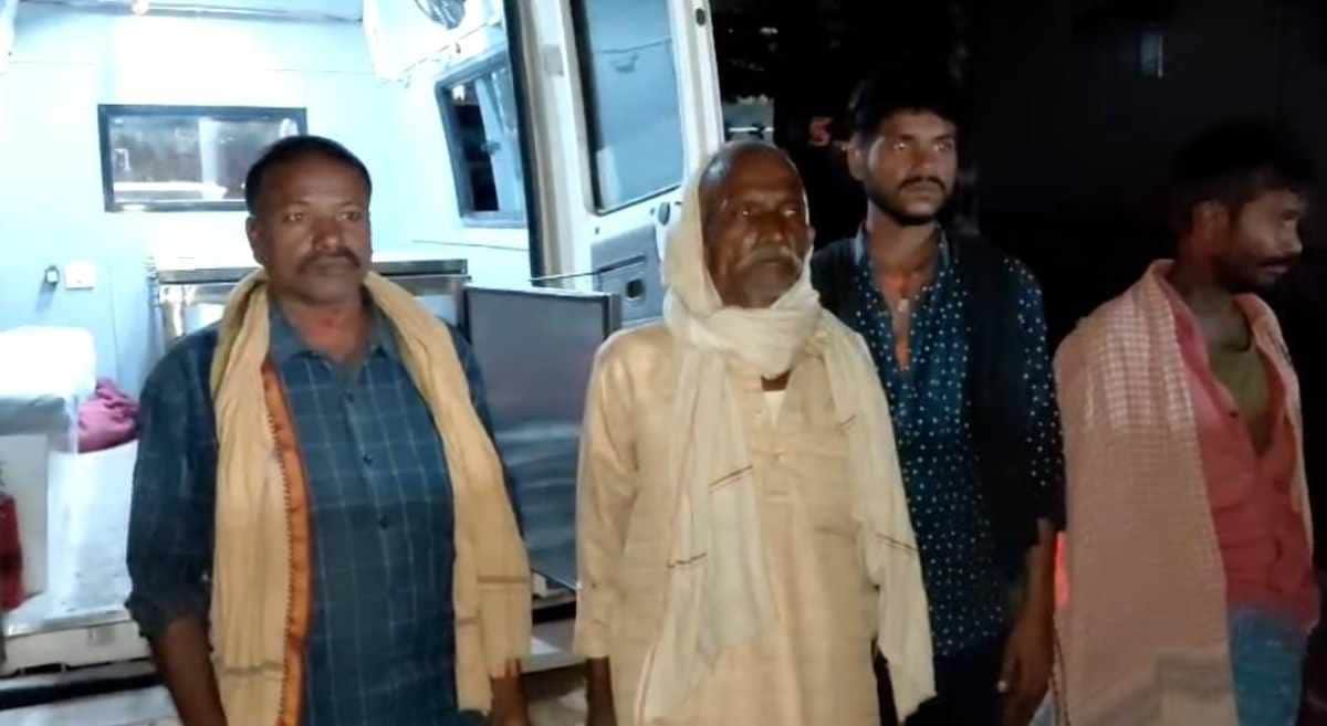 शोकाकुल परिजन