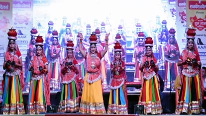 Amar Ujala Carnival saw a confluence of songs, dances and music, and a magical carnival evening.