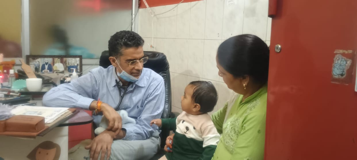 Bhopal News: Cold, cough and fever are increasing rapidly in children, 25% of parents are prescribing medicine