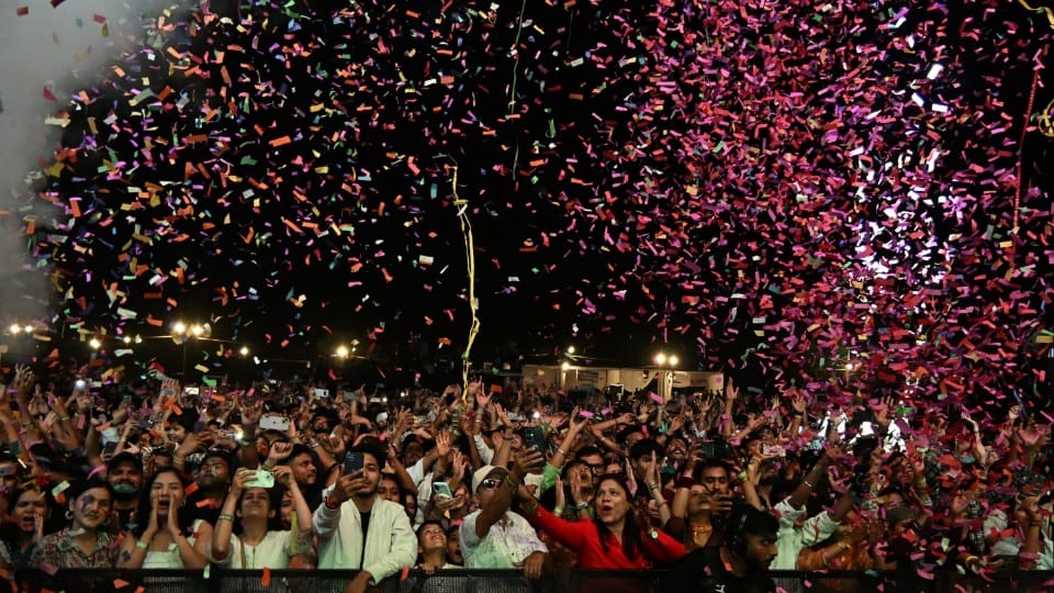 People danced to tune of Pandavaj Uttarakhand band Chandigarh KalaGram