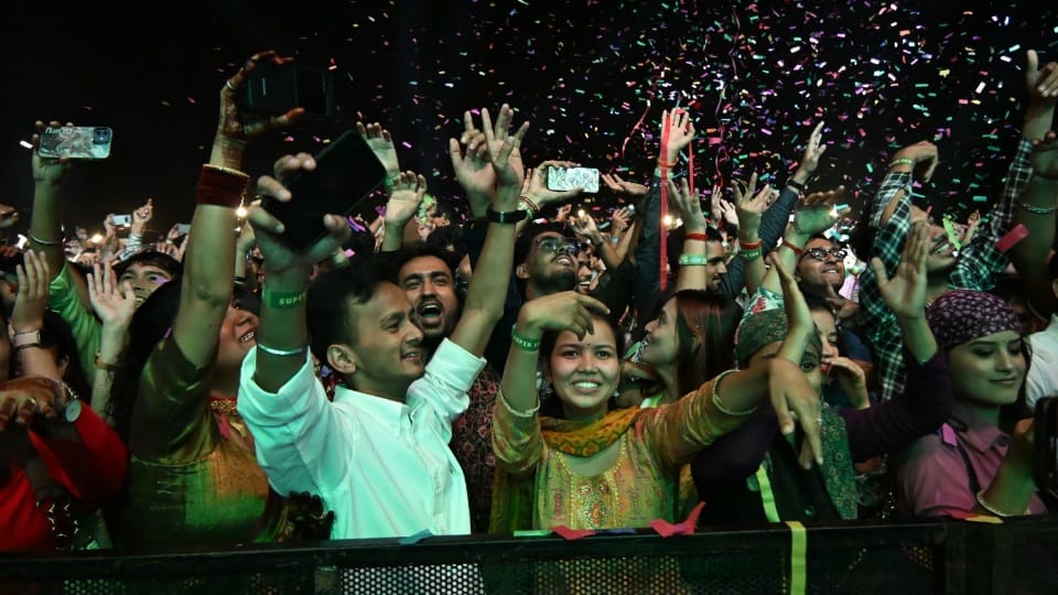 People danced to tune of Pandavaj Uttarakhand band Chandigarh KalaGram