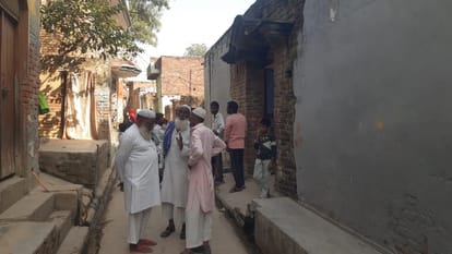 Mufti Ibrahim Leaves Gangnauli Village After Triple Murder in Mosque, Police Withdrawn from Site