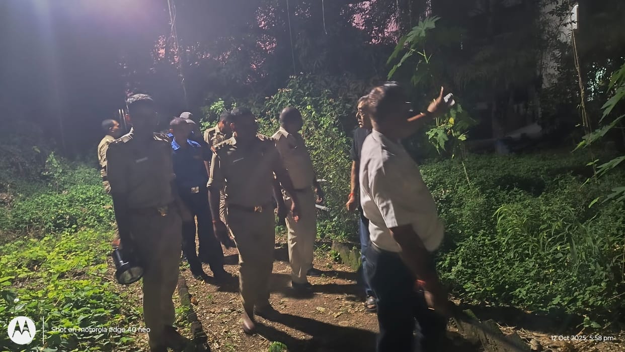 Leopard created havoc in HRI campus throughout the night, Forest Department's cage remained empty