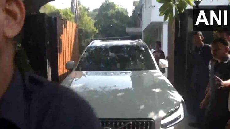 Delhi: राउज एवेन्यू कोर्ट पहुंचे लालू यादव, IRCTC होटल घोटाला मामले में आज आएगा फैसला