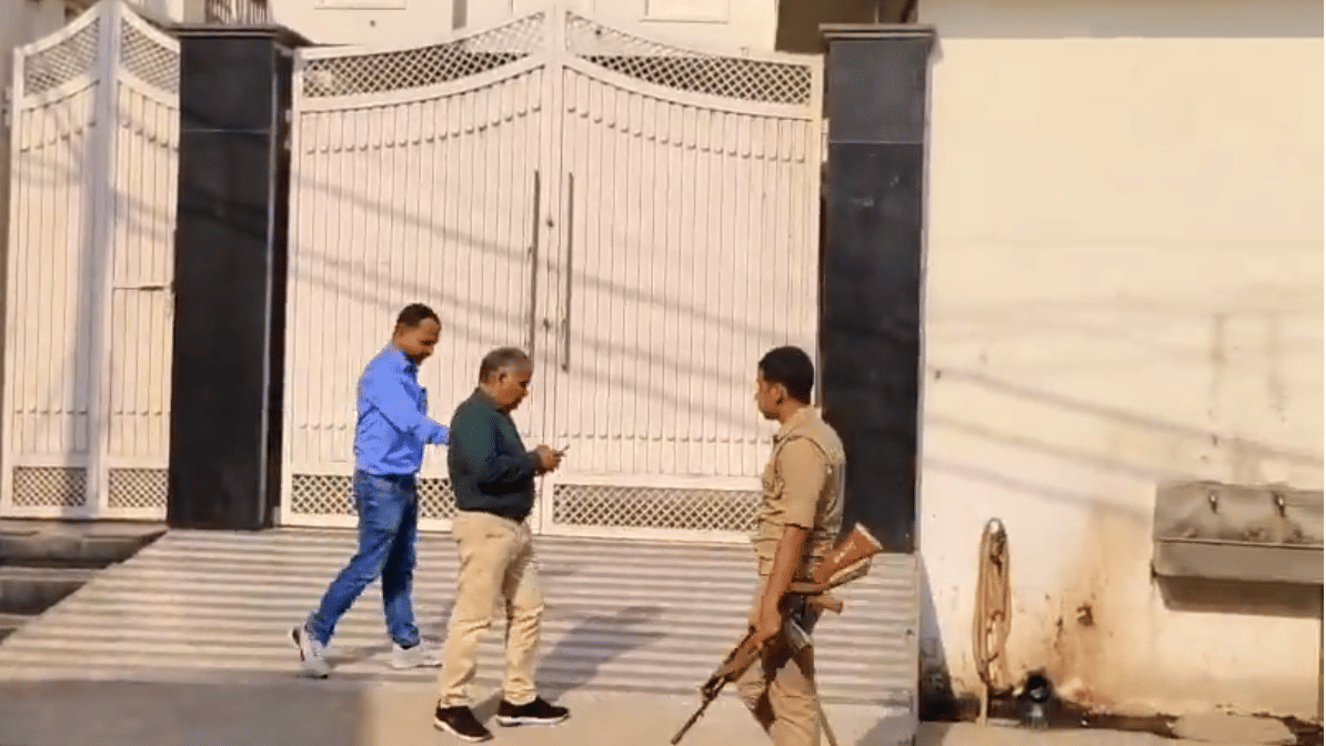 UP: Income Tax raids on premises of India Frozen Food Company, which deals in meat business.