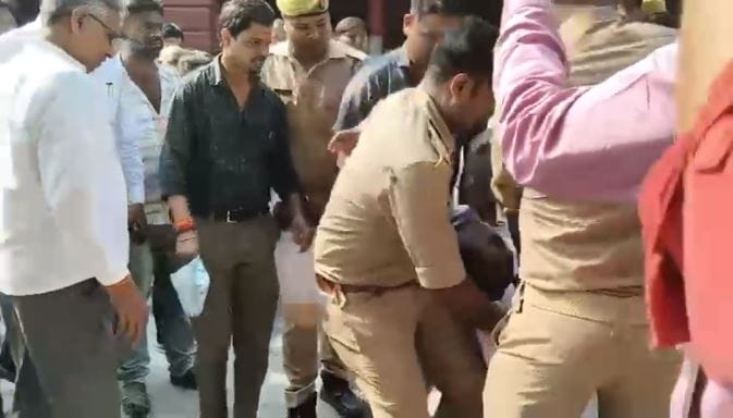 Social worker attempts self-immolation in front of DM office jaunpur accuses hospital of negligence