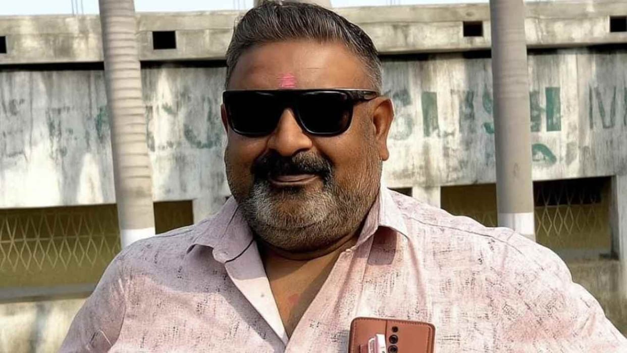 teacher body found in mutilated condition on  railway track