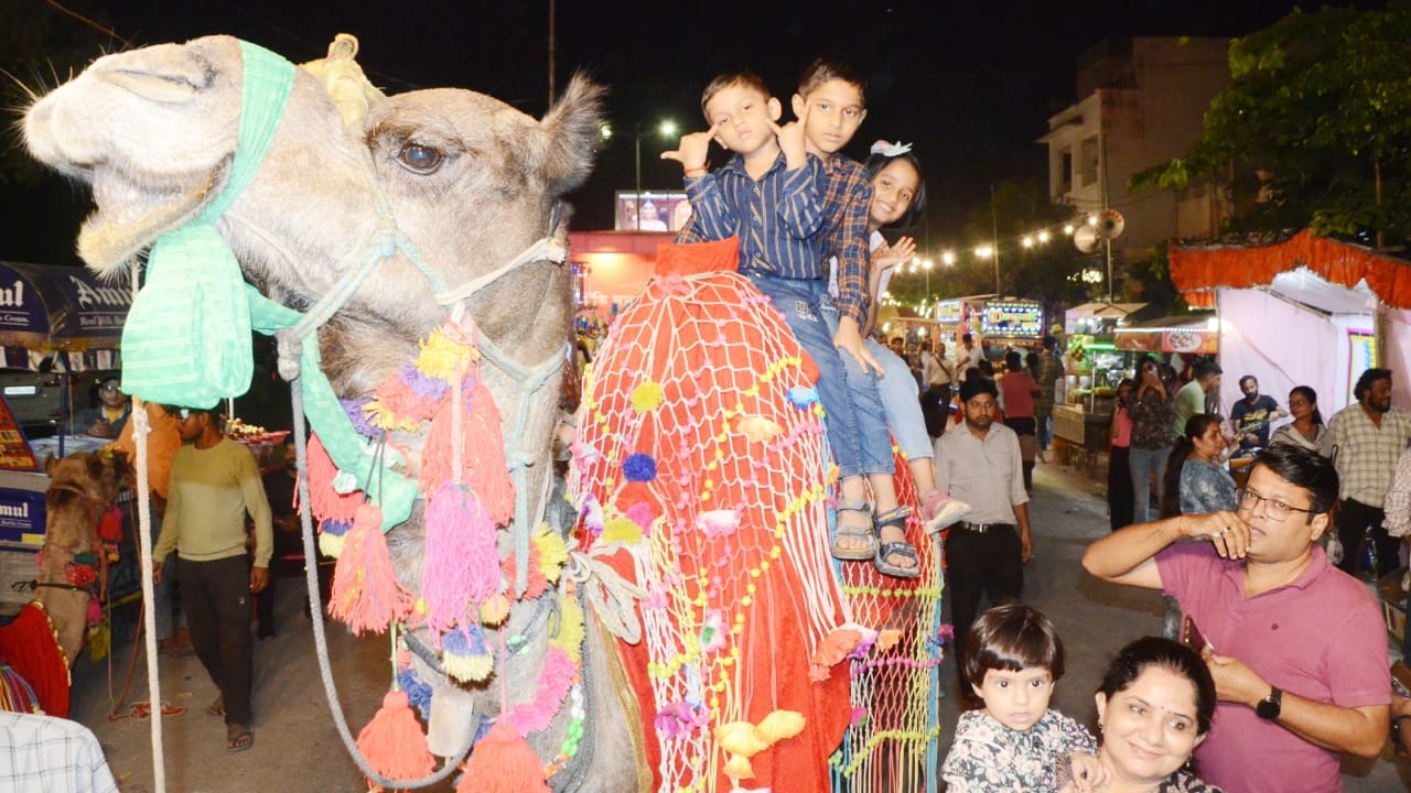 people dancing and children have fun at Amar Ujala Diwali Carnival in Bareilly