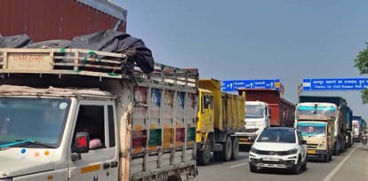 Kanpur Jam five minute journey takes 45 minutes police appeal  do not bring vehicles to markets unnecessarily