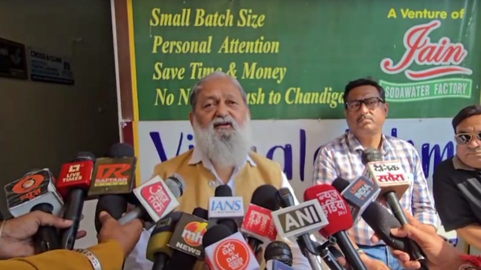 Anil Vij slams Congress in Ambala