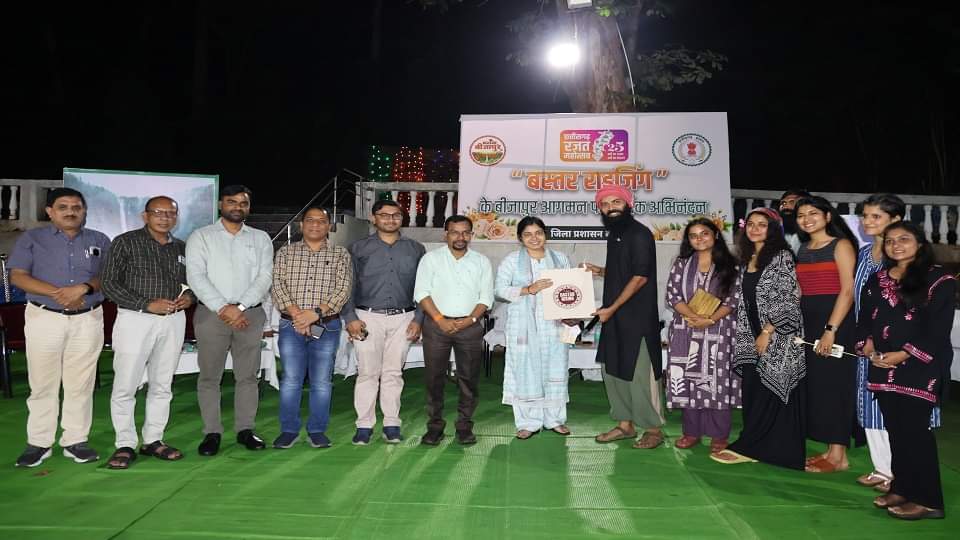 बस्तर राइजिंग टीम