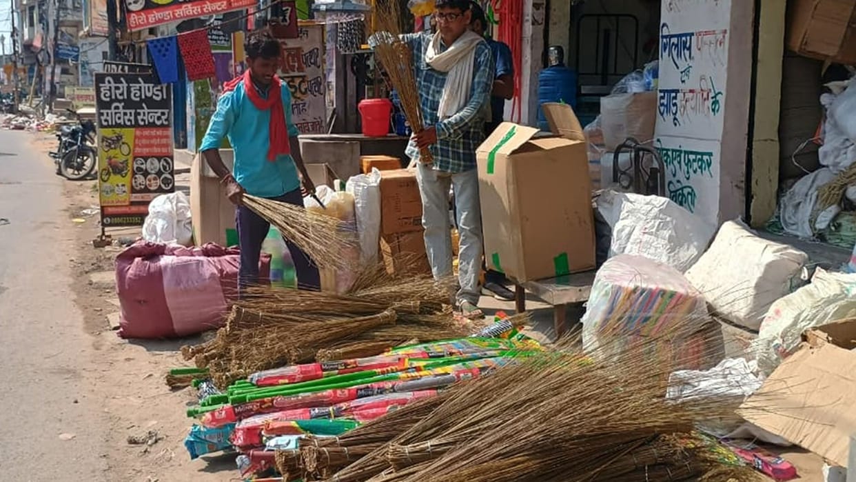 Dhanteras Brooms from Indonesia and Nepal will sold 10 truckloads of goods in ghazipur sales increased