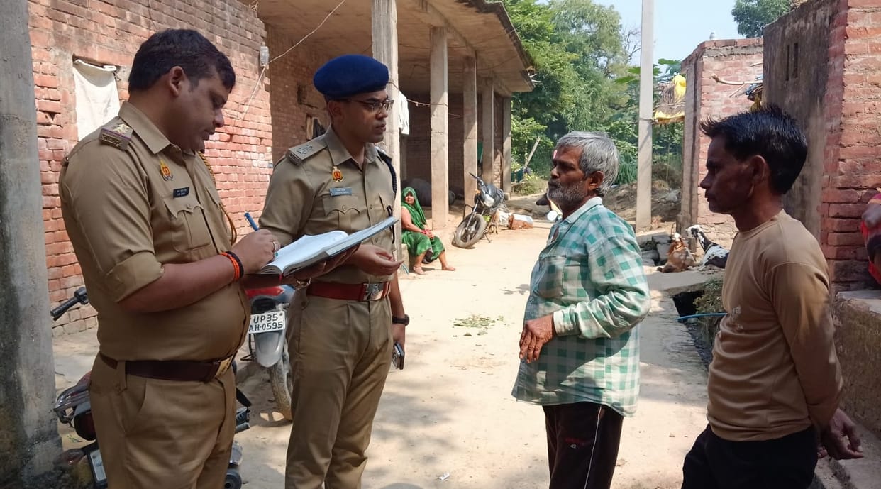 Unnao Husband kills wife with hammer accused absconding Mother in law and father in law in custody