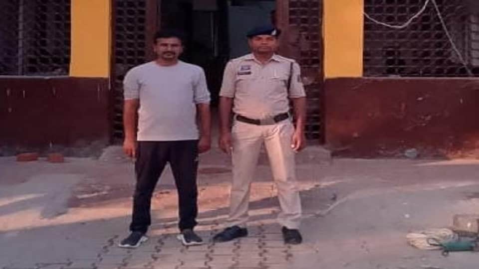 Cheated on the pretext of getting a skill development license in Bhatapara