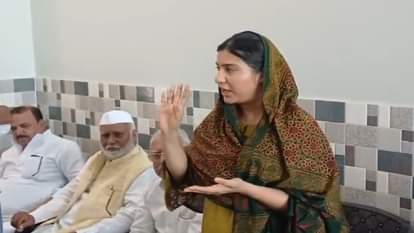 सांसद इकरा हसन