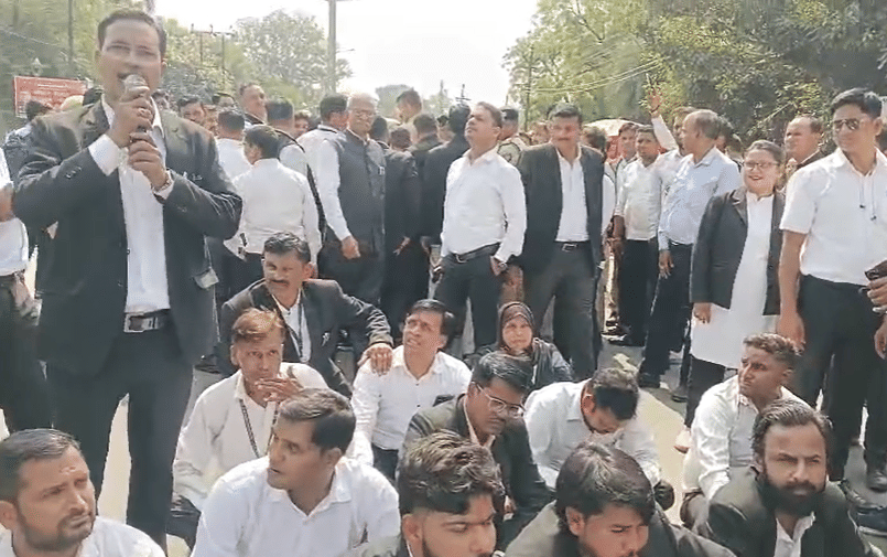 Lawyers strike to protest assault on an advocate family and police brutality