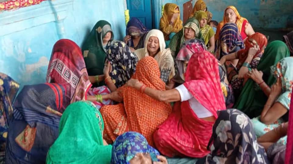 Neighbor killed a one-and-a-half-year-old child and hid him in a trunk in Bulandshahr