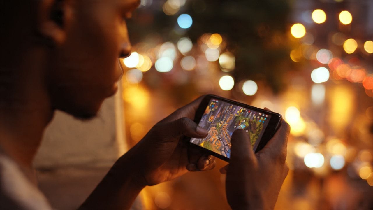 Mobile Heating While Gaming Follow These Instant Tips to Cool Down Your Phone in hindi