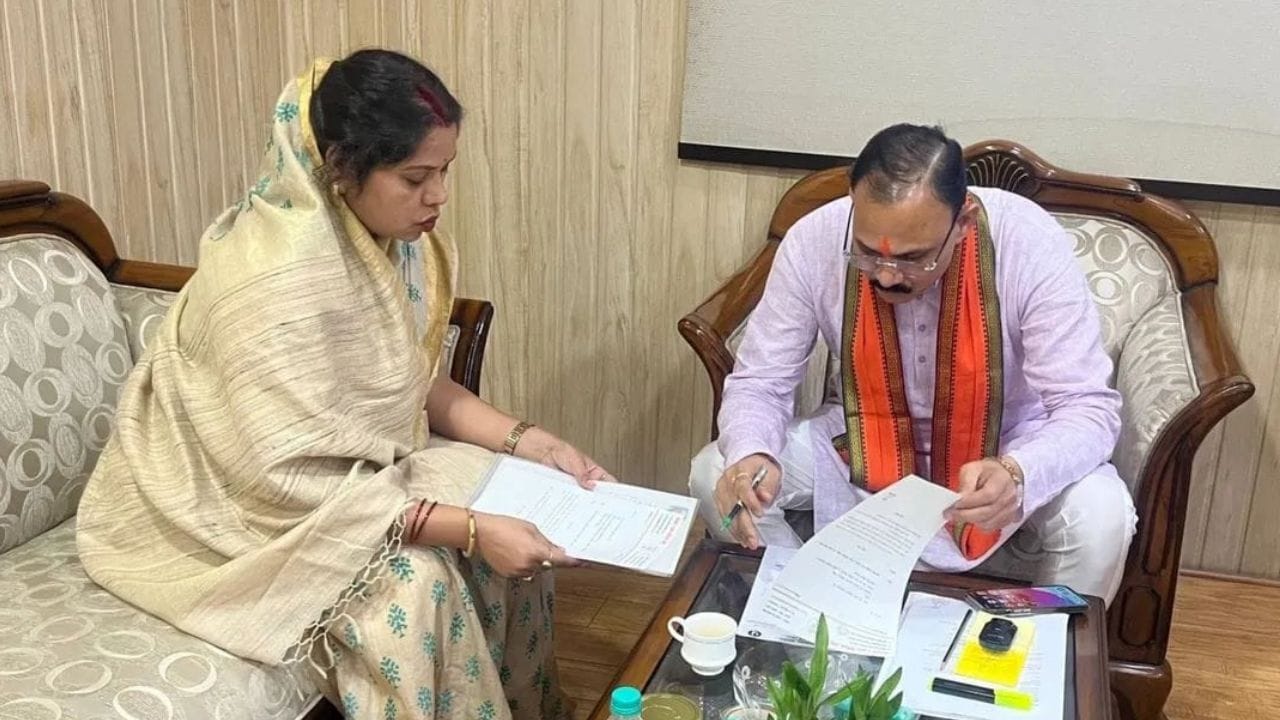 पूर्व विधायक रंजना साहू ने स्वास्थ्य मंत्री से की मुलाकात