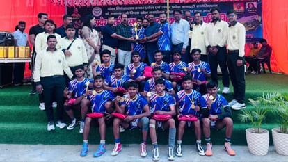 Sports News of Varanasi division Kabaddi team defeated Vindhyachal division in final by score of 33-23