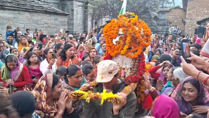 palanquin of fourth Kedar Rudranath Temple Reached winter seat Gopinath Temple devotees grand ceremony