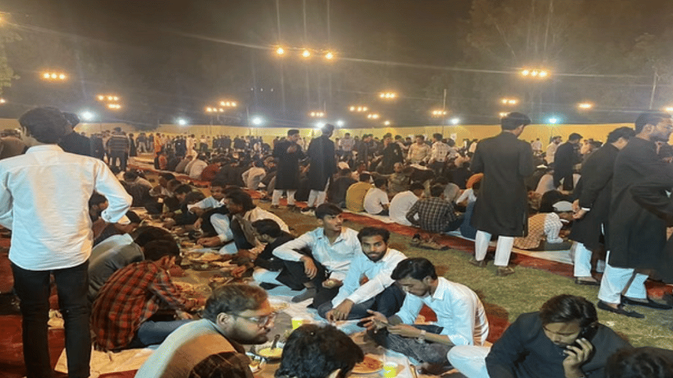 Big meal at AMU