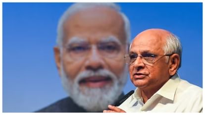 Gujarat: नए मंत्रिपरिषद का शपथ ग्रहण, हर्ष सांघवी राज्य के नए डिप्टी सीएम; रिवाबा जडेजा को भी मंत्रीपद