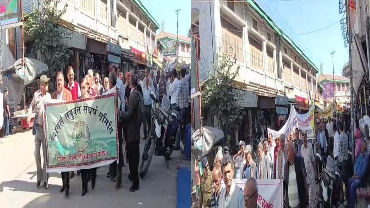 Himachal: मांगों को लेकर प्रदेशभर में गरजे पेंशनर, निकालीं रैलियां, डीसी के माध्यम से सरकार को भेजा ज्ञापन