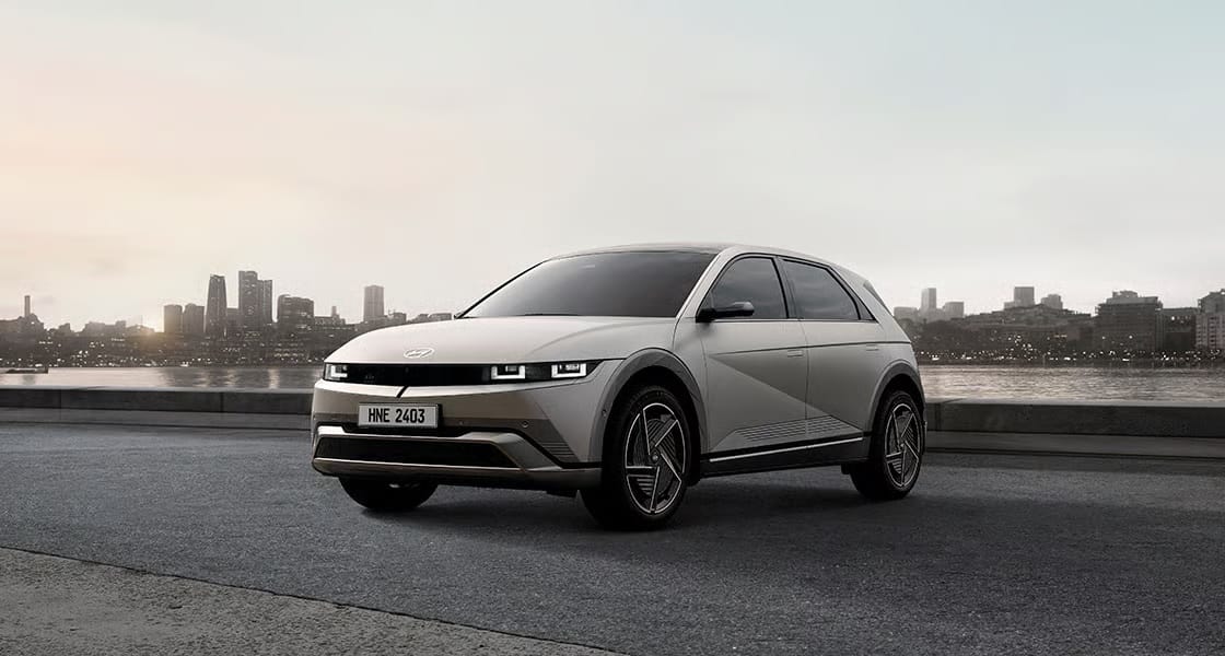 India Electric Car Sales Set to Cross 3 Lakh Units for First Time in 2026 Claims Reports