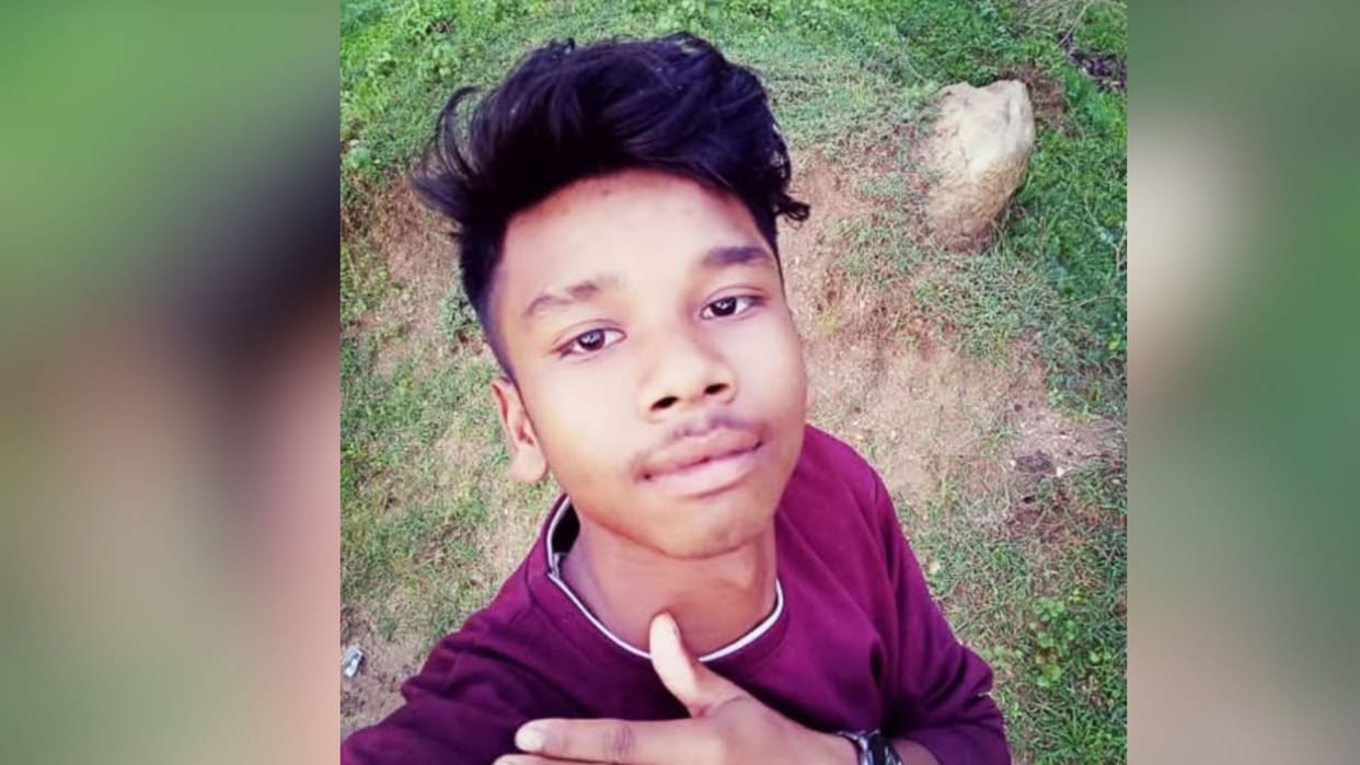Dead body of youth who had gone to watch Ramlila found on roadside in sonbhadra